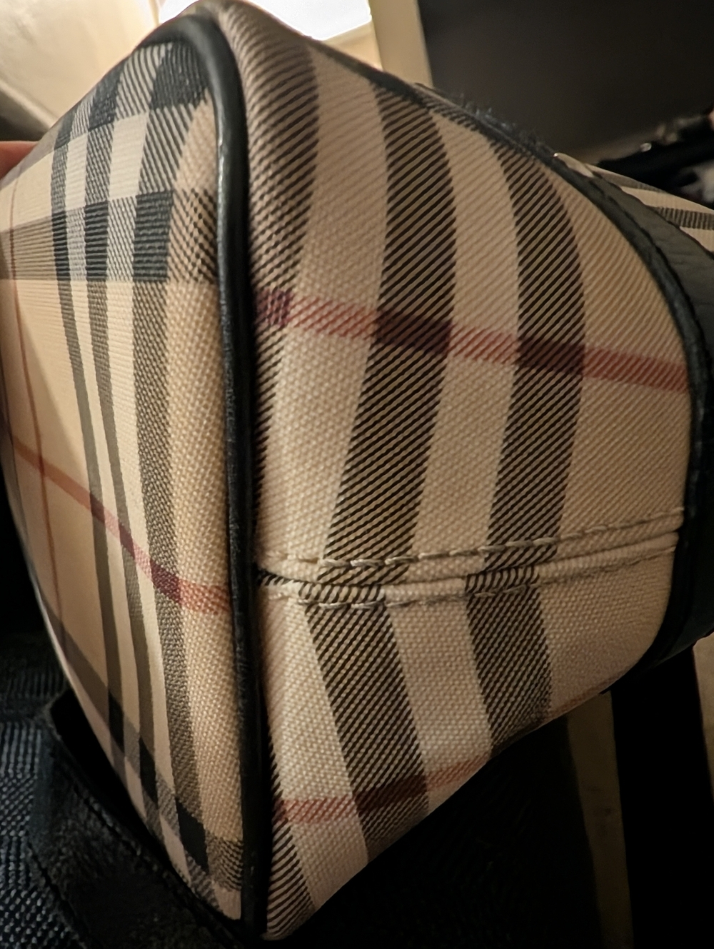 Authentic Burberry London with Leather Trim- Made In Italy - Picture 13 of 15